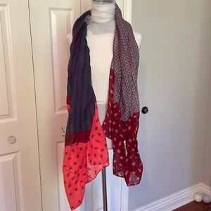 BCBG generation scarf multicolor used